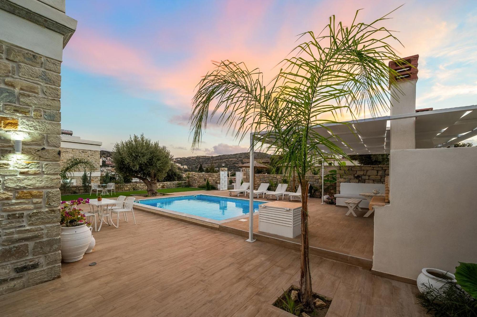 Villa Aphrodite's Luxury Pearls 2 *