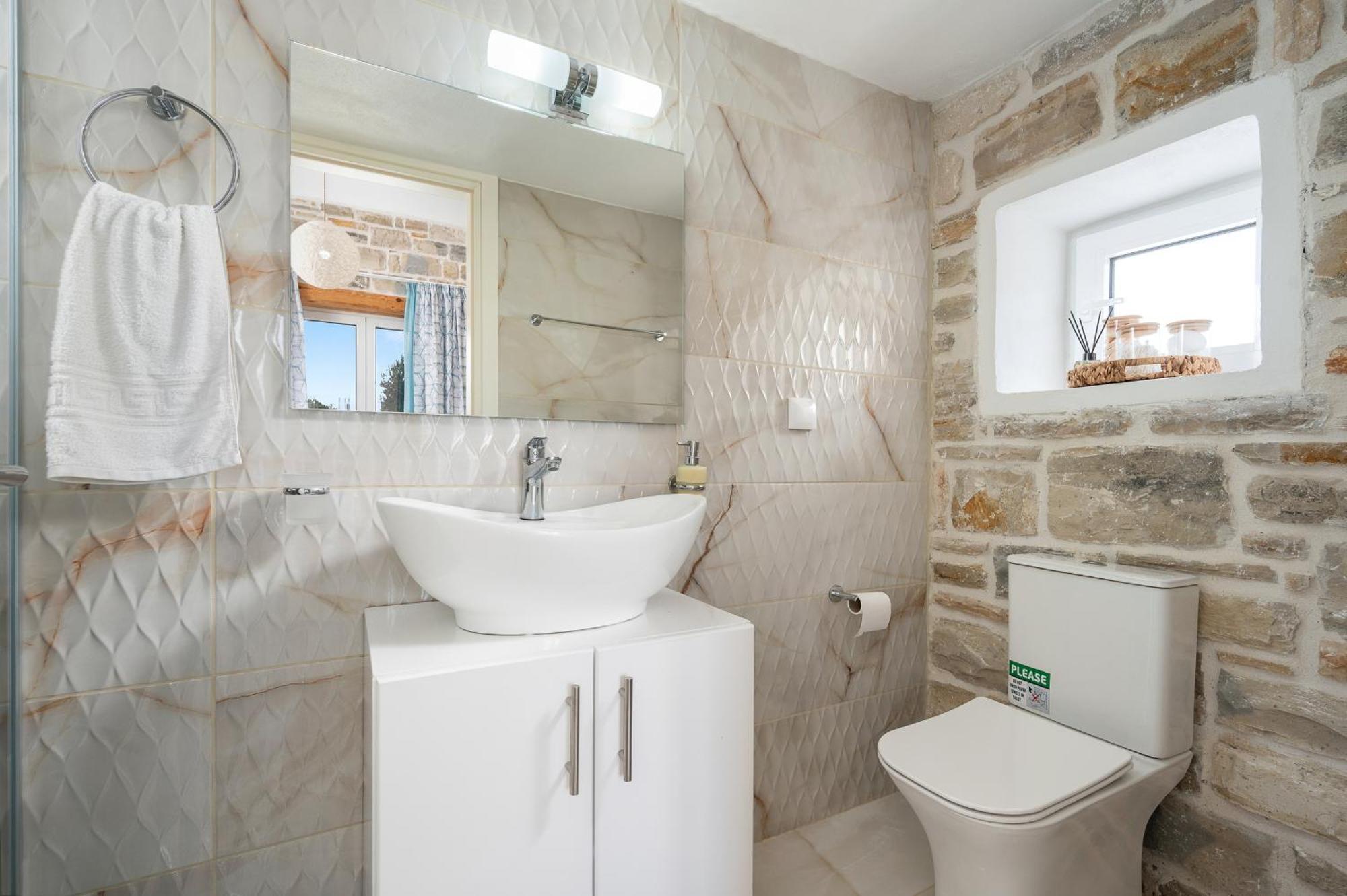 Villa Aphrodite's Luxury Pearls 2